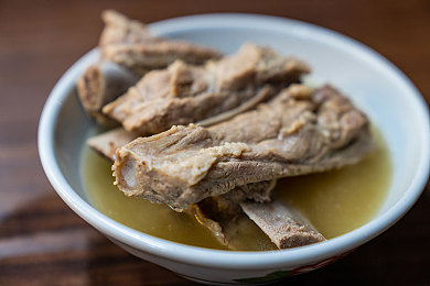 无翼乌邪恶彩色无翼乌色哟哟,探索奇幻色彩之谜，揭开大气奇观科学面纱-1