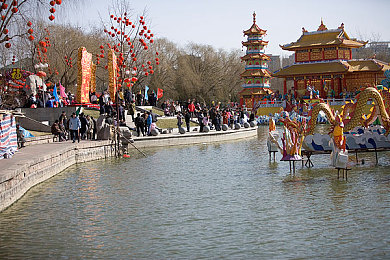 快拨出天我是你小,揭秘异世界战神之旅：快拨系统引领手游新潮流，体验天际战斗快感-2