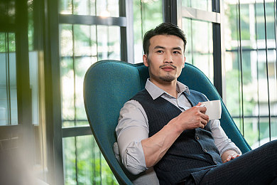 色情直播平台,直播暗角揭秘：揭秘网络直播行业隐秘色情乱象-3