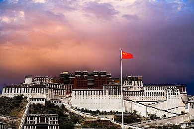 夜晚打扑克又疼又叫软件,夜色扑克盛宴，健康隐患警示录