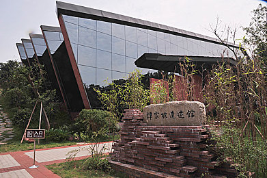 黄色软件怎么样下载,揭秘下载风险：警惕“灰色地带”中的网络诱惑，共建清朗网络环境-2