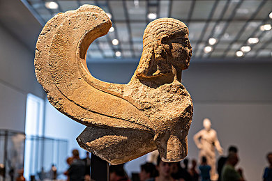 世界最让人不安2纪录片,探寻未知神秘面纱，《世界最让人不安2》纪录片续揭惊悚之谜