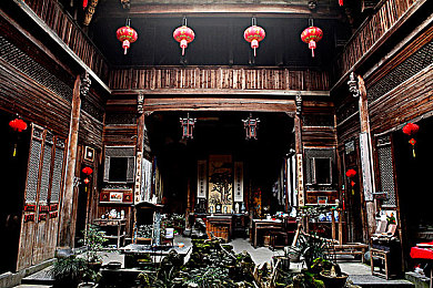 黄色软件华为免费版,揭露真相：华为手机免费资源背后的风险陷阱，警惕不良软件入侵-2