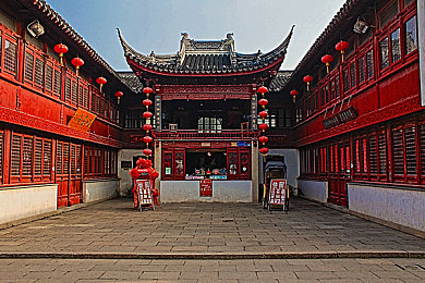 法国《酒店服务生》2023,沉浸体验，塑造未来——探索服务艺术新境界-3
