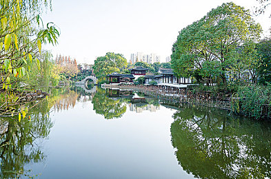 五月天欧美,摇滚乐界，华语风潮：世界巡演，激情碰撞-1
