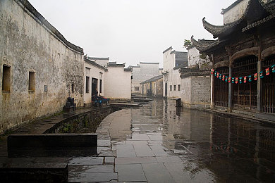 女人毛茸茸,毛茸茸时尚风潮席卷而来：个性与自信的新象征，揭秘潮流魅力与搭配技巧-4