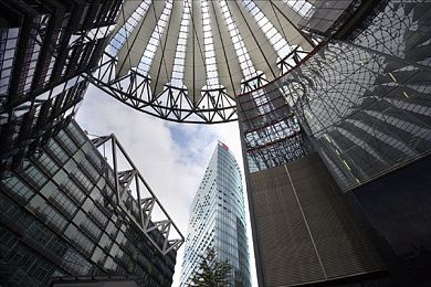 成人AV影视,情欲风潮：揭秘我国成人影视市场变革与挑战-2