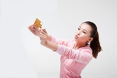 女生不穿衣服的软件,“名称争议引风波：软件伦理与青少年保护再思辨，共创清朗网络空间”-3