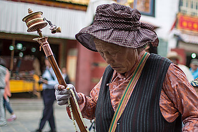 插鸡巴软件,隐私危机：揭秘神秘软件暗藏风险，守护网络安全之战-4