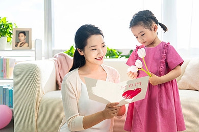 男生的机捅女生的机,揭秘游戏界新现象：男性玩家热衷女性向游戏，共创和谐电竞环境-4