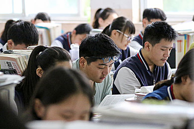 五月综合激情网,“畅享五月激情盛宴，一站式娱乐平台点燃夏日好时光”-5