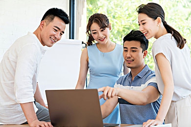 亂倫農村老女人av,净化网络，守护青春——共筑清朗虚拟世界-2