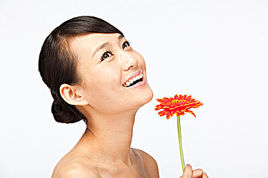 女教师大荫蒂毛茸茸公交车,文明教鞭，公共场所言行规范——女教师不当言论风波引发深思-4